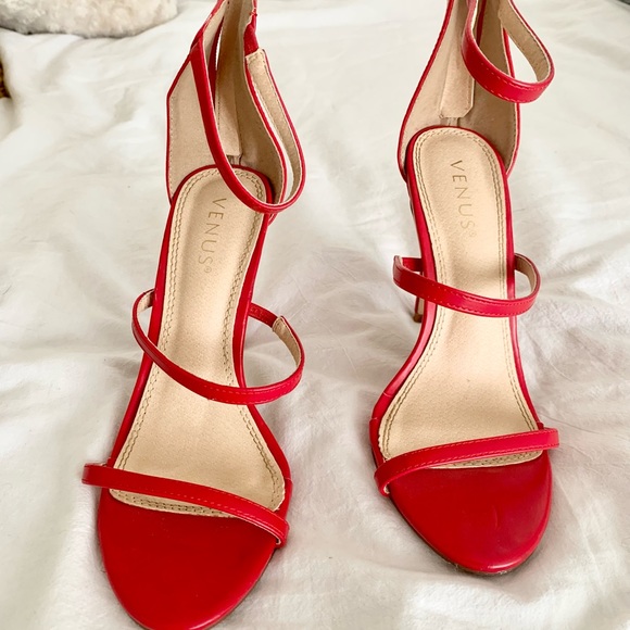 Red Heels - Picture 2 of 2
